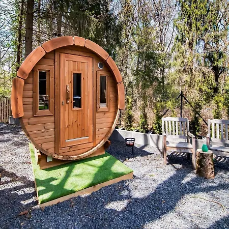 In Biron With Barrel Sauna And Hot Tub Erezee